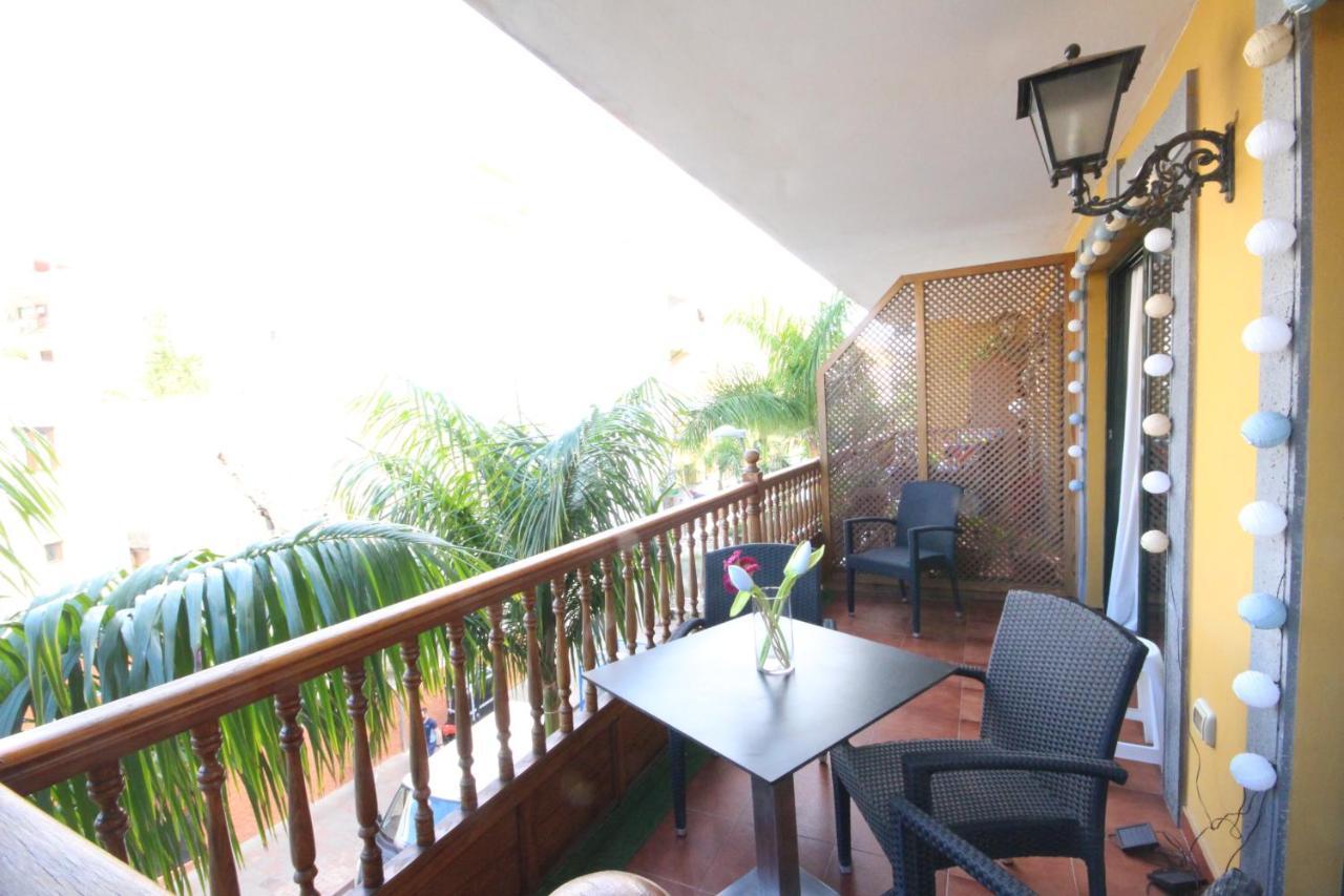 Apartment Los Cristianos Center Bagian luar foto